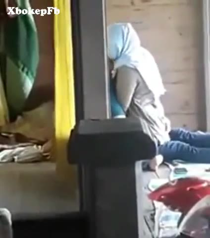 Watch Bokep jilbab ketahuan mesum sama warga