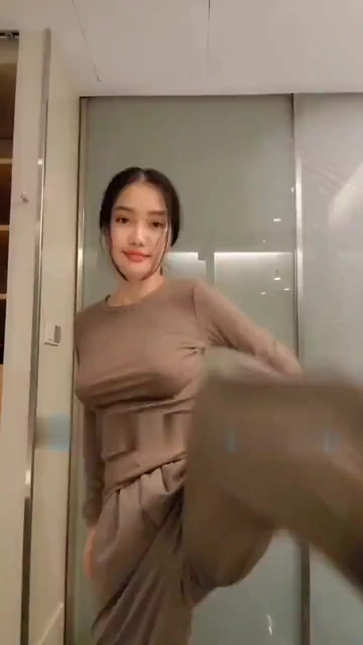 Watch video viral mirip chika