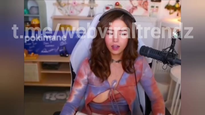Watch Twitch Stramer Pokimane Nip Slip Leak