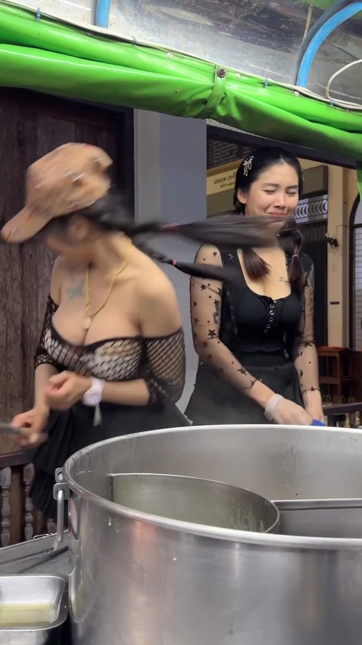 Watch Beautiful Funny Lady Chef Cooks Delicious Pork Noodle