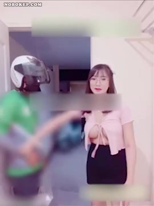 Watch Bokep Mitha Gadis Cantik Kacamata Prank Ojol