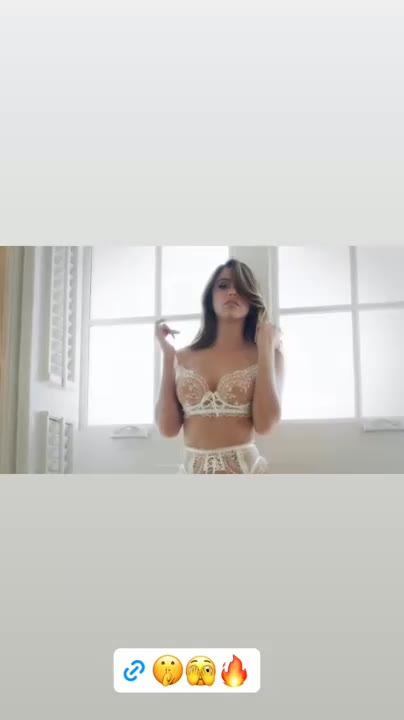 Watch Yanet Garcia New Video Sexy Body