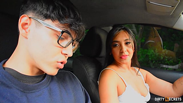 Watch Leyla Johnson bribes the young man until she fucks him