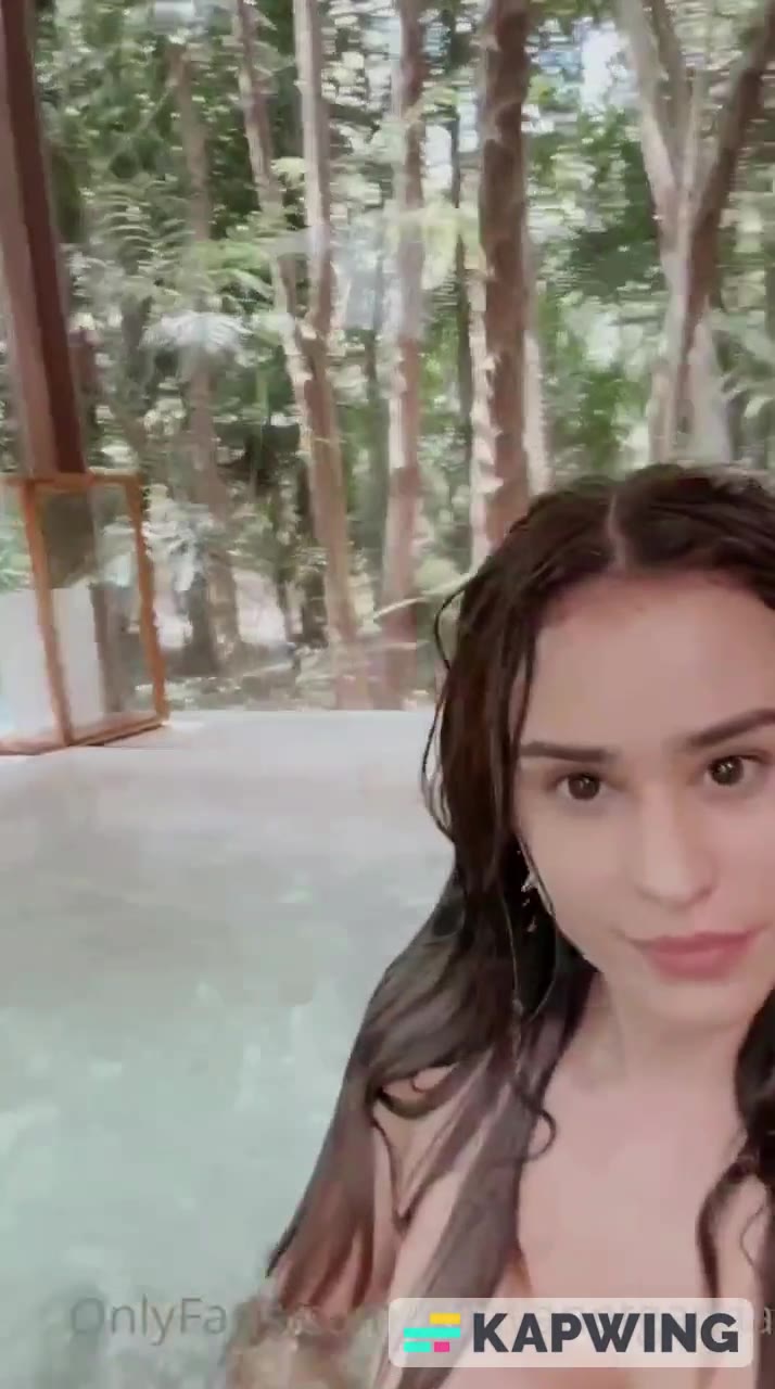 Watch Yanet Garcia New Video Special Show