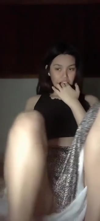 Watch ABG Tempting and Horny Puts Your Head in a Spin