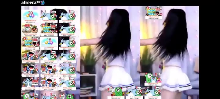 Watch Korean BJ rocks on motorcycle