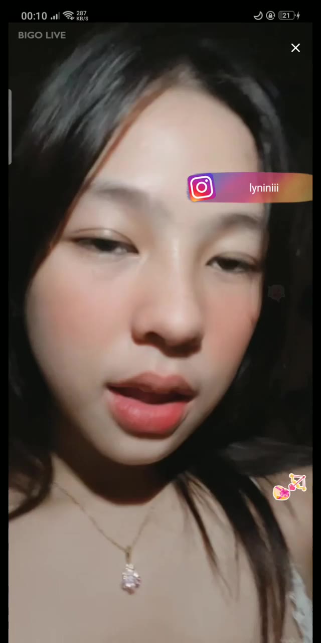 Watch Bigo beauty live show with Lyninii