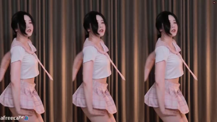 Watch Korean BJ seductive dance – Jay Park MOMMAE