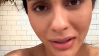 by
 Scarlett Johansson

Scarlett Johansson’s Sexy Shower Stream Leaked