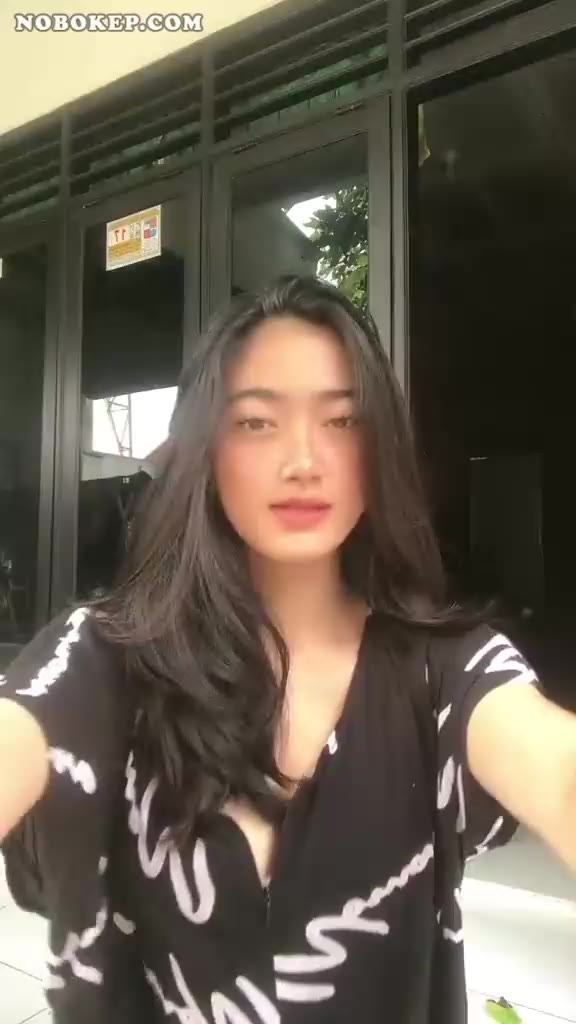 Watch Syakirah’s Stunning Bokep Indo Live Show