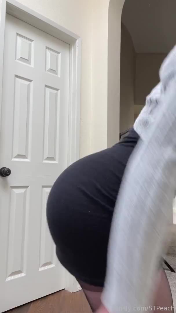 Watch STPeach Spanks Ass in New Video