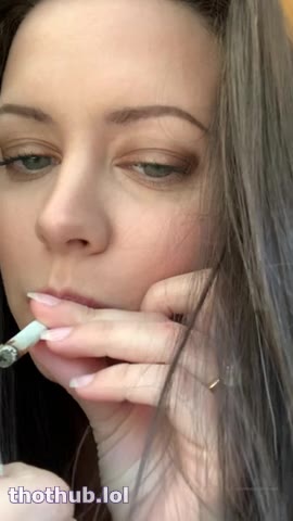 Watch Sam Paige’s Sensual Nude Masturbation Video