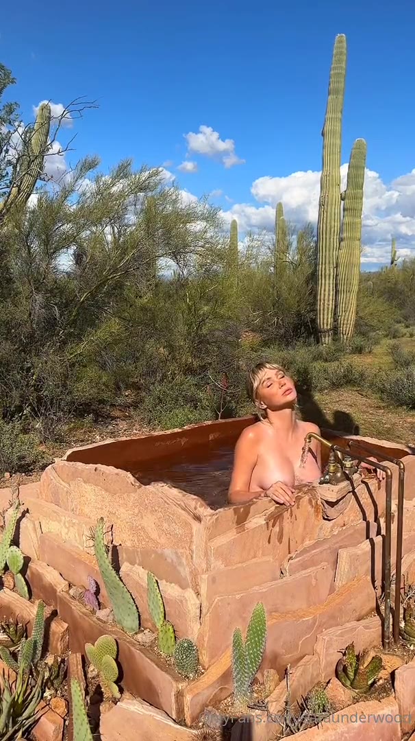 Watch Sara Underwood Nude Outdoor Bathing Video Leaked
