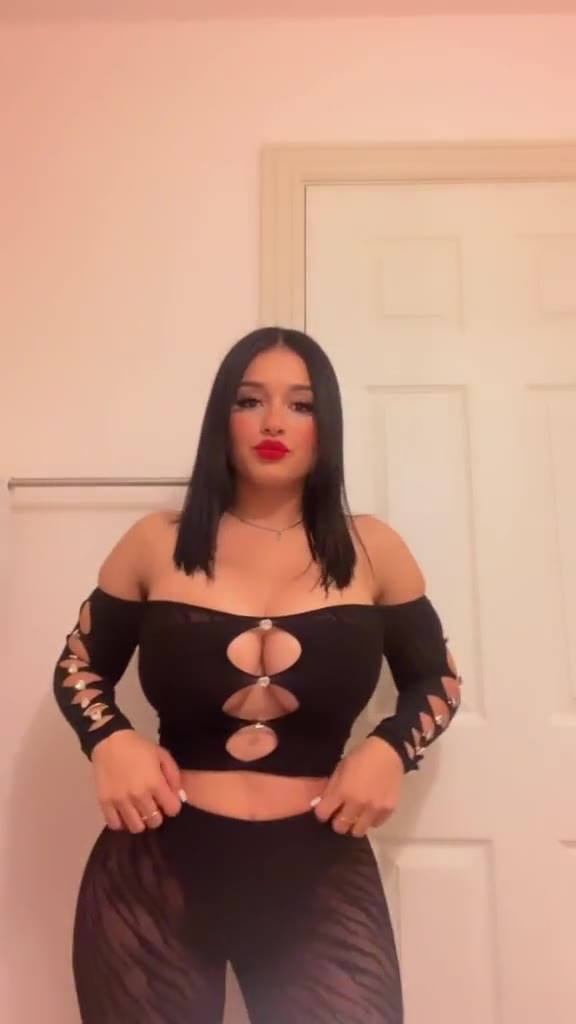 Watch Marlene Santana Leaked Sexy Bedroom Tease Video
