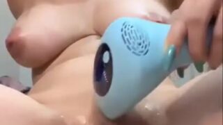 TaoApplebaby’s Wet Pussy: Indonesian Babe’s Leaked Video