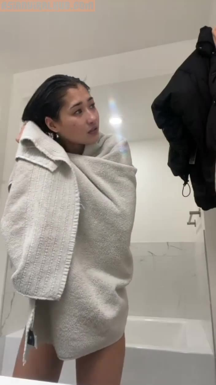 Watch Koreankums Showing off her Pussy and Tits While Naked in Shower Onlyfans Video