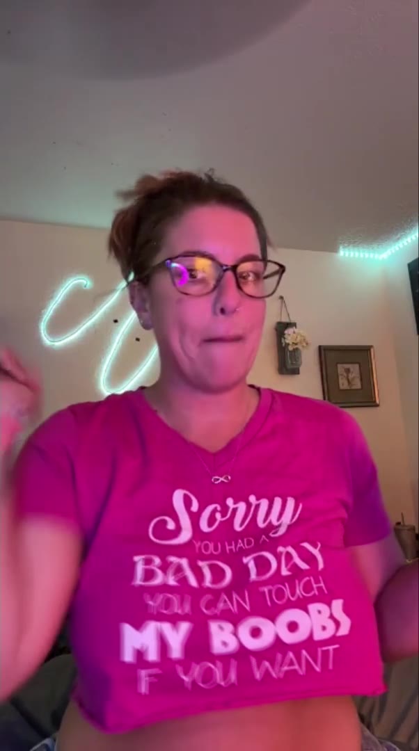 Watch Y3s daddyyy Milf Flashing Tits Fake Dono Banned Twitch Video