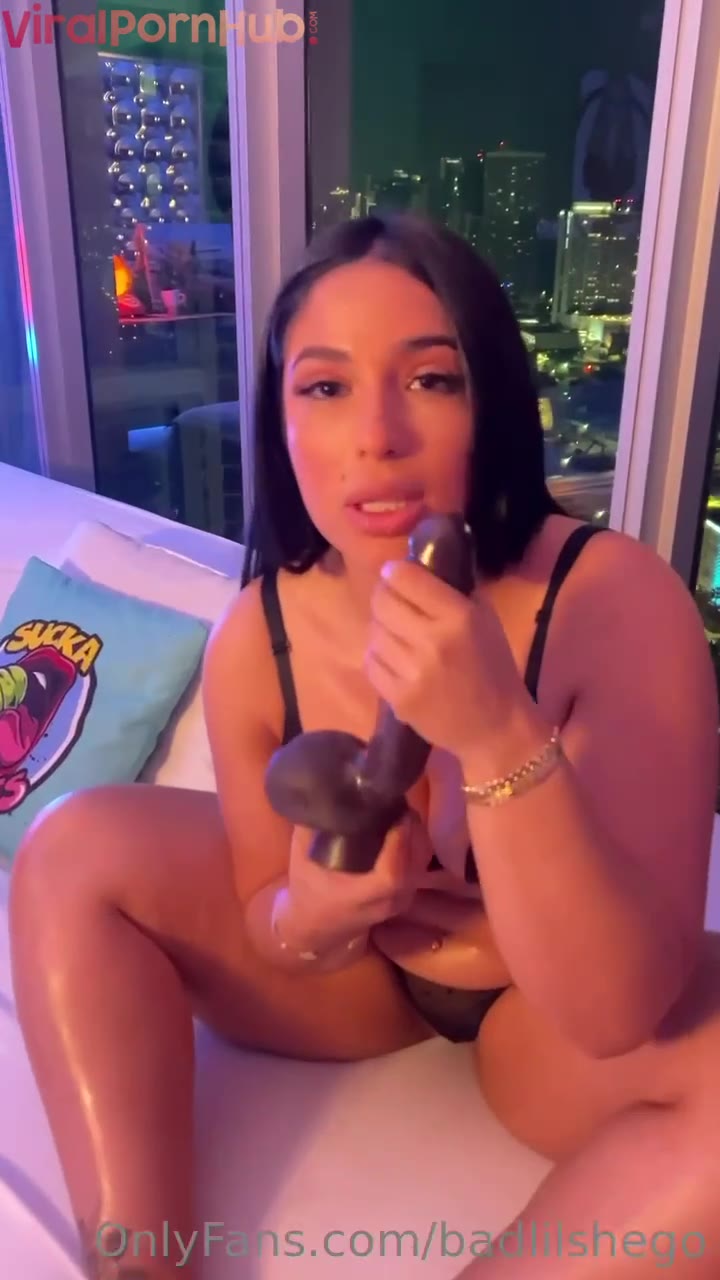 Watch Badlilshego Dildo Sucking With Joi Onlyfans Video