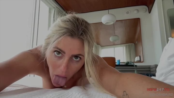 Watch Diora Baird fully naked on bed