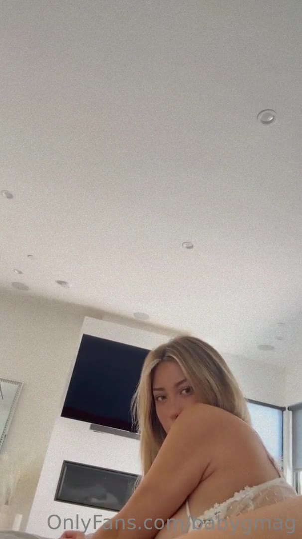 Watch Stefanie Knight White Lingerie Masturbation PPV Onlyfans Video Leaked