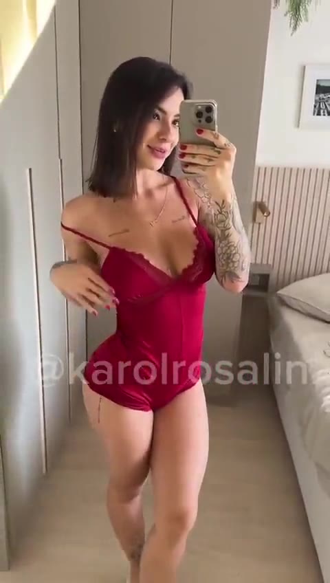 Watch Karol Rosalin Naked in Front of the Mirror