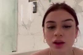 Andiegen Masturbating in the Bathtub Onlyfans Porn Video
