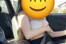Sierralisabeth Flashes Her Boobs While Driving