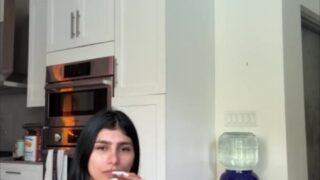 Mia Khalifa Onlyfans Topless Live Yoga Video