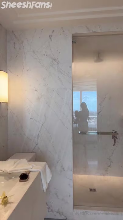 Watch Mia Khalifa 40 Min Shower With Her Bare Nude Tits Out Onlyfans