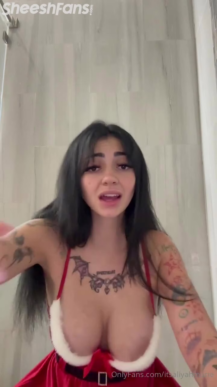 Watch Itsaliyahmarie Aka Aliyah Marie Dropping Her Nude Tits Out