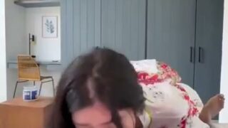 Taysha Sativa Gives A Blowjob At The Spa