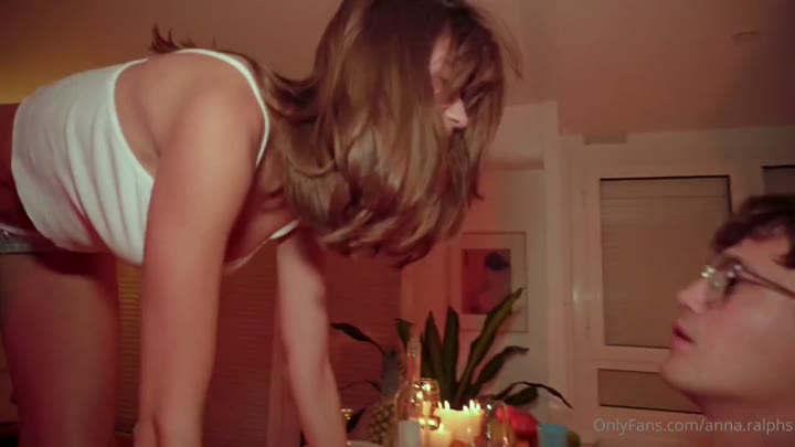 Watch Anna Ralphs Family Dinner Creampie Sex Tape