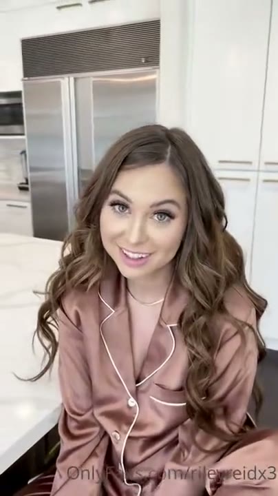 Watch Riley Reid Blowjob Doggy Style Cumshot OnlyFans Video Leaked
