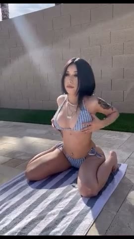 Watch Yera Official Porn Onlyfans PPV Nude Teasing in Pool so Hot